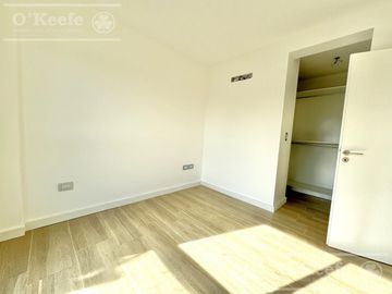 Departamento 2 ambientes en venta, Quilmes Centro - Con cochera y excelentes terminaciones.