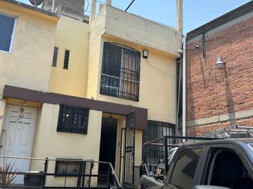 VENDO EN VILLAS DEL SOL