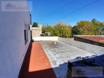 Casa en  venta en 3 e/ 47 y 48 Villa elisa, La Plata