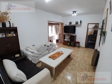 Casa en  venta en 3 e/ 47 y 48 Villa elisa, La Plata