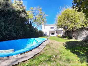 Casa en  venta en 3 e/ 47 y 48 Villa elisa, La Plata