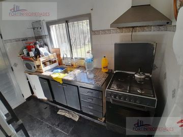 Casa en  venta en 3 e/ 47 y 48 Villa elisa, La Plata