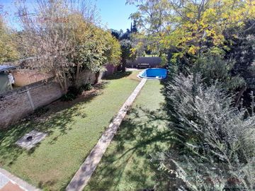 Casa en  venta en 3 e/ 47 y 48 Villa elisa, La Plata