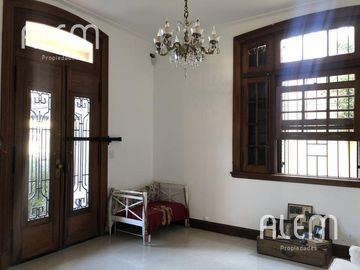 Casa de 3 dormitorios en venta en Lomas de Zamora