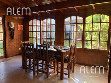 Casa de 3 dormitorios en venta en Lomas de Zamora