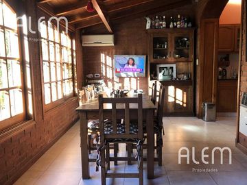 Casa de 3 dormitorios en venta en Lomas de Zamora