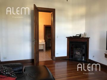 Casa de 3 dormitorios en venta en Lomas de Zamora
