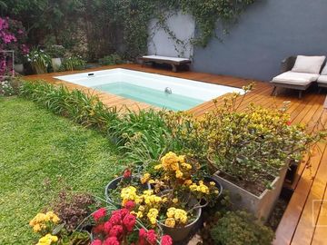 Casa impecable estado de 4 dormitorios y hermoso jardin en Olivos-Vias/Maipu