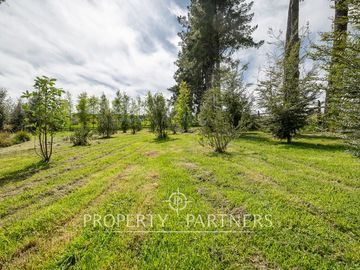 Espectacular Casa  con Vista y Acceso a Lago Panguipulli  en Exclusivo Condominio.