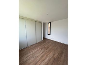 A estrenar en una planta, barrio privado