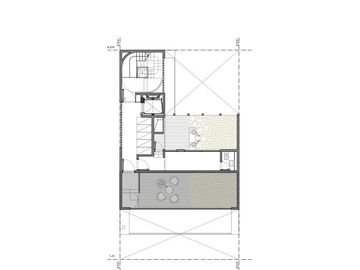 Departamento 4 ambientes con balcón aterrazado! Frente a la plaza!