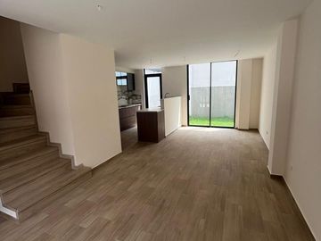 EPECTACULARES CASAS DE VENTA EN TUMBACO RUTA VIVA.