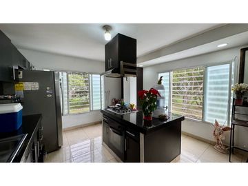 Casa en venta / alquiler -Barrio Urbanización La Estrella Palmira
