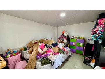 Casa en venta / alquiler -Barrio Urbanización La Estrella Palmira