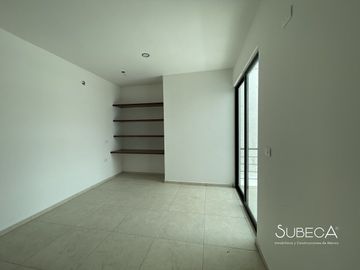 Casa en Venta en Fraccionamiento Privado, Sala de TV, 3 recámaras y Terraza