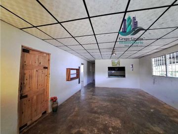 VENDO CASA CON 3000MTS2 HORCONCITOS