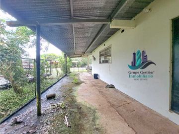 VENDO CASA CON 3000MTS2 HORCONCITOS