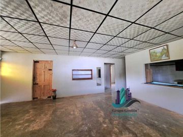 VENDO CASA CON 3000MTS2 HORCONCITOS