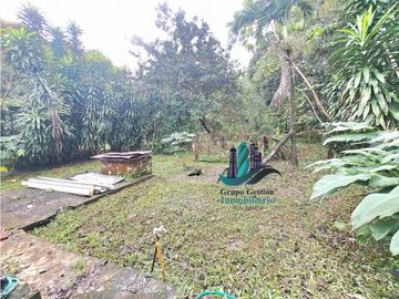 VENDO CASA CON 3000MTS2 HORCONCITOS