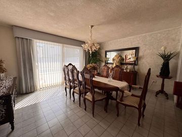 Casa Venta Mérida, 360m2, a 350m de Prol. Av Paseo de Montejo, Gonzalo Guerrero.