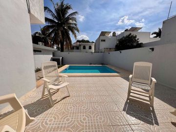 Casa Venta Mérida, 360m2, a 350m de Prol. Av Paseo de Montejo, Gonzalo Guerrero.