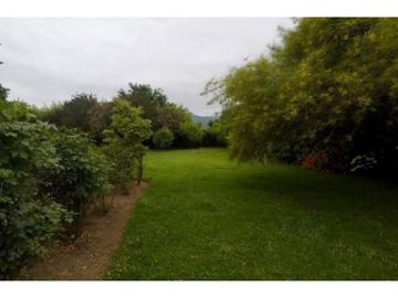 Venta parcela 6,2 hectáreas con 2 casas en Olmué