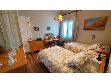 Venta casa 5D 3B con estacionamiento en centro de Los Andes