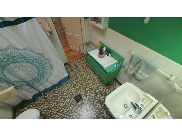 Venta casa 5D 3B con estacionamiento en centro de Los Andes