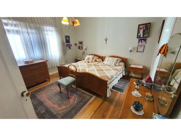 Venta casa 5D 3B con estacionamiento en centro de Los Andes
