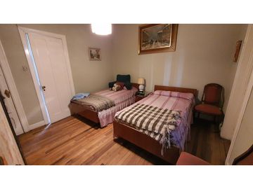 Venta casa 5D 3B con estacionamiento en centro de Los Andes