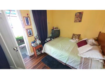 Venta casa 5D 3B con estacionamiento en centro de Los Andes