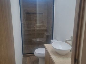 CASA NUEVA EN COTO MONACO CAPITAL SUR