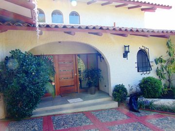 Vendo Casa 322 m2 Construidos, 5 Habitaciones, Jardín del Ma