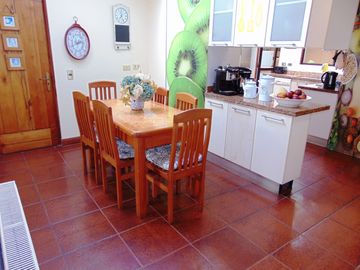 Vendo Casa 322 m2 Construidos, 5 Habitaciones, Jardín del Ma