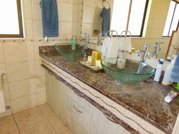 Vendo Casa 322 m2 Construidos, 5 Habitaciones, Jardín del Ma