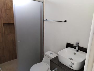 CASA EN VENTA CERCA UDLA, NUEVA EN FRACC, SAN ANDRÉS