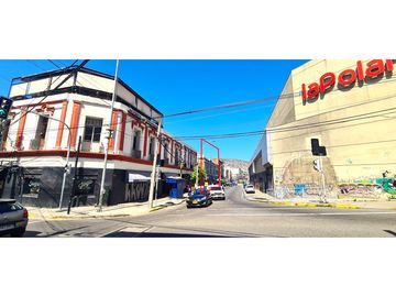 6 locales | 1.254 m2 terreno a pasos Av. Argentina, Metro barón