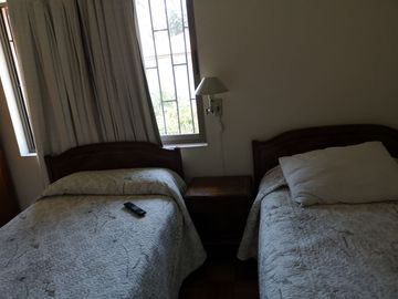 HERMOSA CASA EN ÑUÑOA , EXCELENTE BARRIO