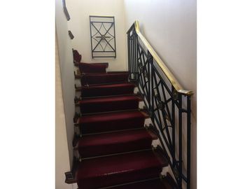 HERMOSA CASA EN ÑUÑOA , EXCELENTE BARRIO