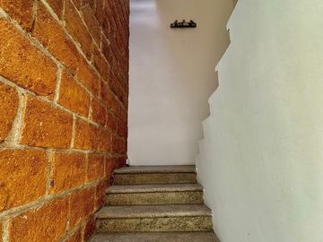 CASA EN VENTA EN FRACC. LOMAS DEL VALLE CERCA DE C.U. PUEBLA