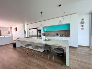 VENDO CASA DE PLAYA EN EL CONDOMINIO LA JOLLA