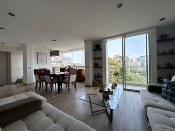 VENDO DEPARTAMENTO DUPLEX  EN BARRANCO, FRENTE A PARQUE