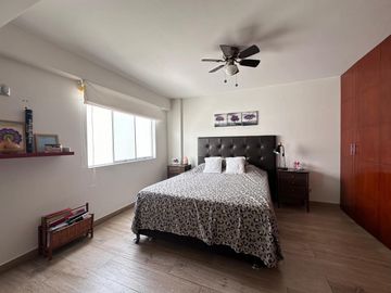 VENDO DEPARTAMENTO DUPLEX  EN BARRANCO, FRENTE A PARQUE
