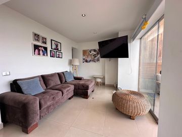 VENDO DEPARTAMENTO DUPLEX  EN BARRANCO, FRENTE A PARQUE