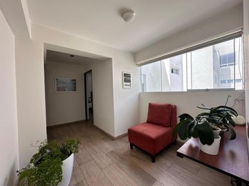 VENDO DEPARTAMENTO DUPLEX  EN BARRANCO, FRENTE A PARQUE