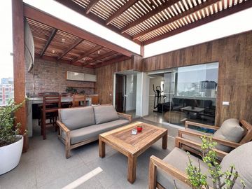 VENDO DEPARTAMENTO DUPLEX  EN BARRANCO, FRENTE A PARQUE