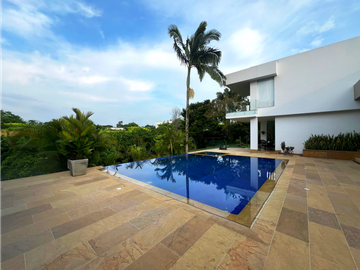 Espectacular casa campestre en Cerritos Pereira