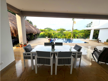 Espectacular casa campestre en Cerritos Pereira