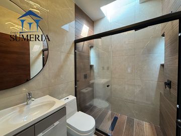 Venta de preciosa casa UNA SOLA PLANTA, para estrenar.