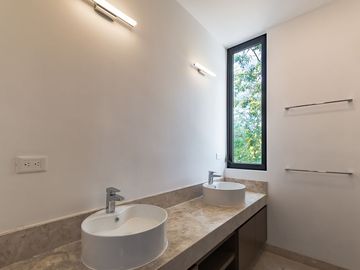 Casa en Merida Zona Country en venta, en privada con amenidades.